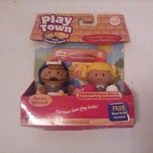 Play Town Football Player Ben and Cheerleader Samantha Doll Figures